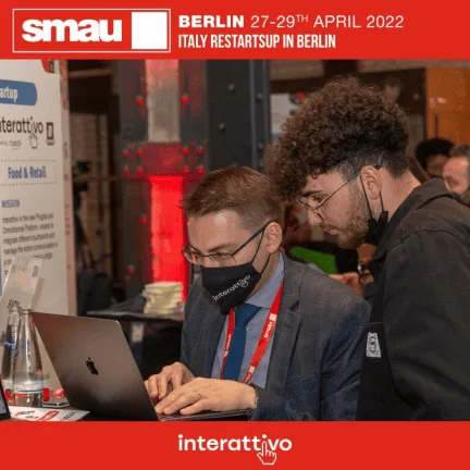 Demo della piattaforma Interattivo allo stand SMAU Berlino 2022