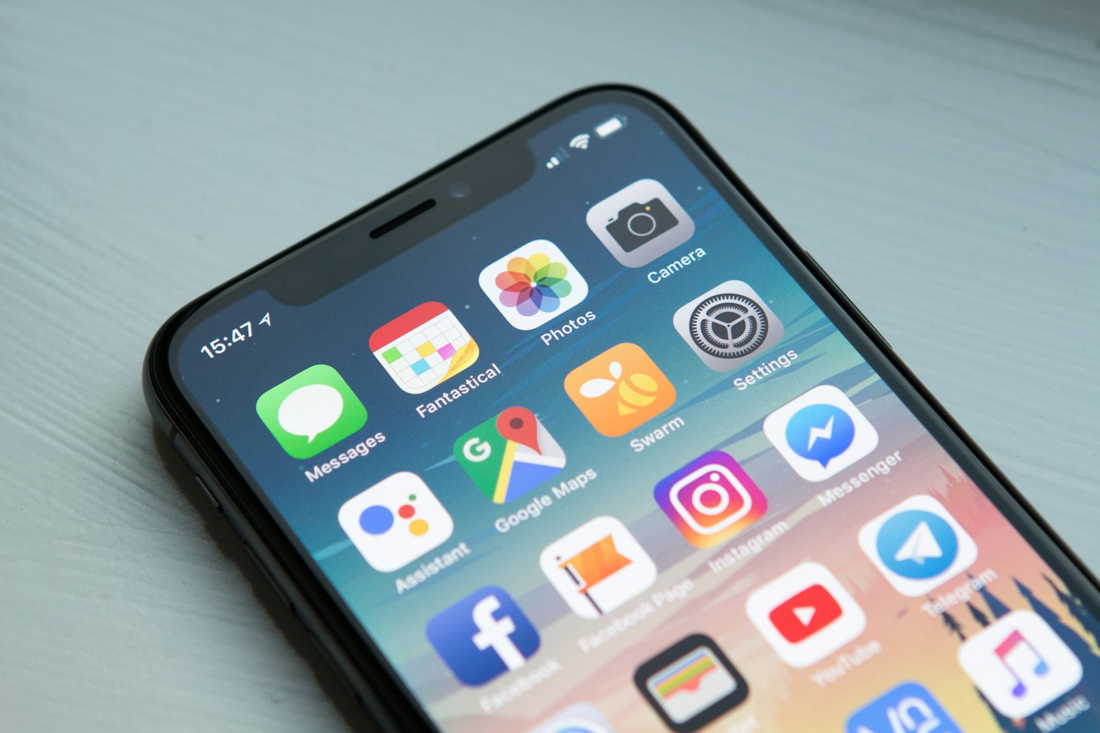 Ospite che usa l'app brandizzata della struttura